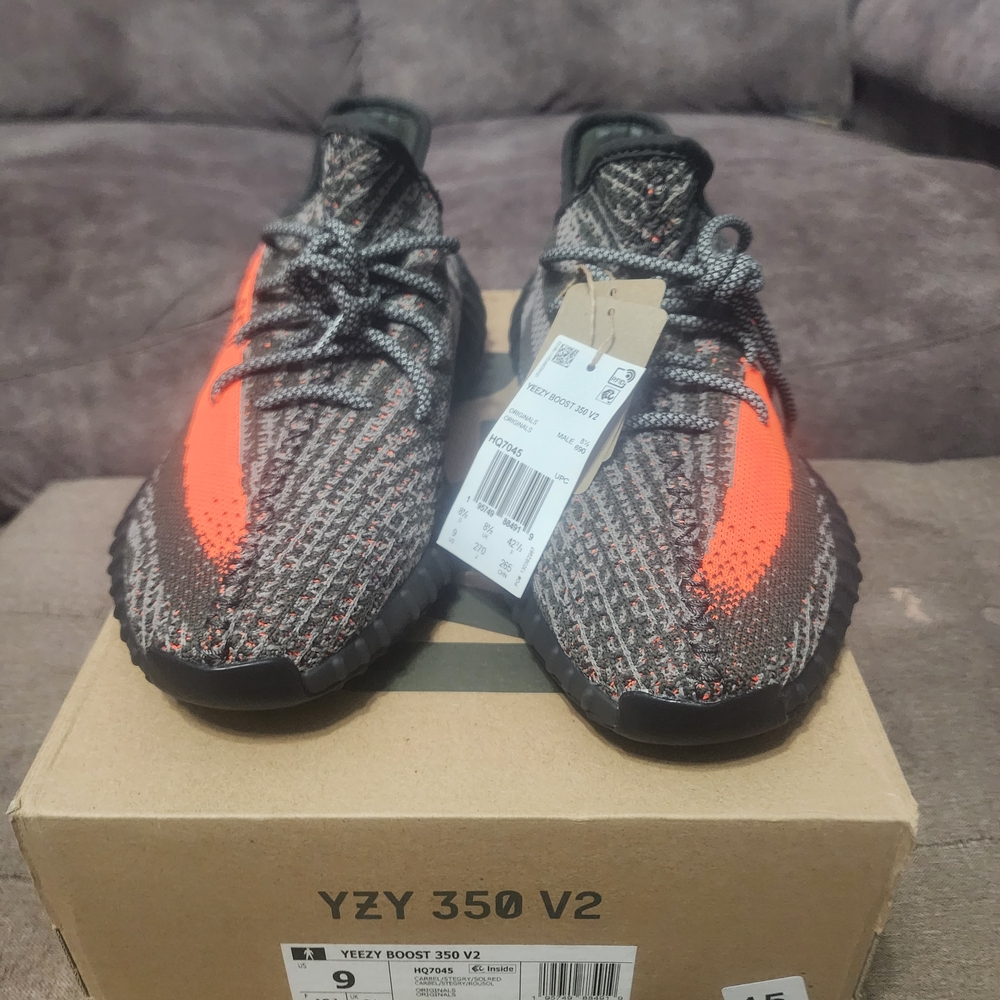 Yeezy Boost 350 V2 Sneakers